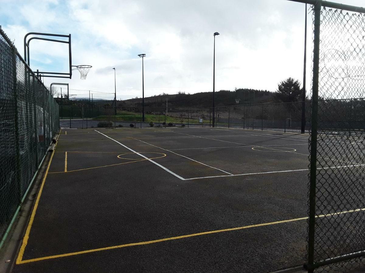 The Bluestack Centre Hostel Donegal Town ภายนอก รูปภาพ